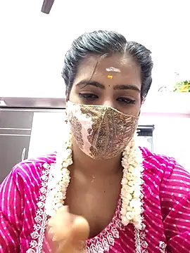Snapshot of Tamil-Meenu12 chatting on April 2026 05:01:02 AM Tamil-Meenu12 online show from April 2026 05:01:02 AM