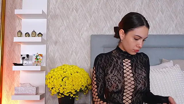 Sofy Bradd online show from November 2025 08:14:01 AM