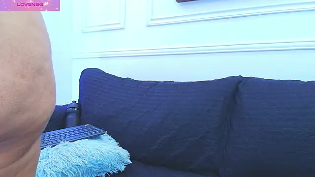 Daisy Price online show from November 2025 11:22:01 AM