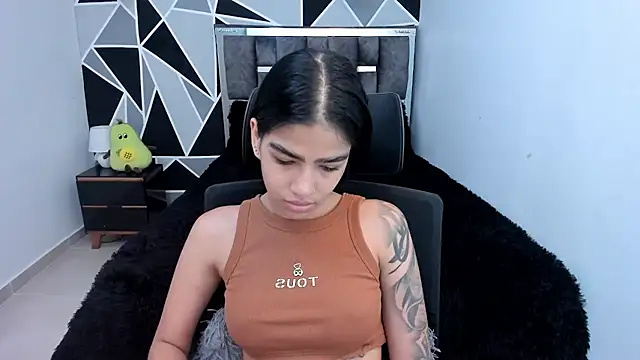 valeria-duarte online show from April 2026 12:25:01 PM