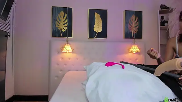 Cinnamon Star online show from September 2025 12:19:01 PM