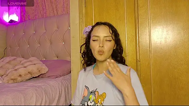 manumeow1 online show from June 2026 12:21:02 AM