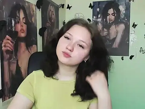 Snapshot of LadyAlice_ chatting on April 2026 06:09:02 AM LadyAlice online show from April 2026 06:09:02 AM