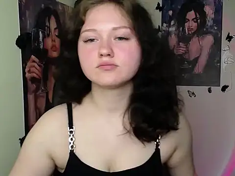 Snapshot of LadyAlice_ chatting on May 2026 06:21:03 AM LadyAlice online show from May 2026 06:21:03 AM