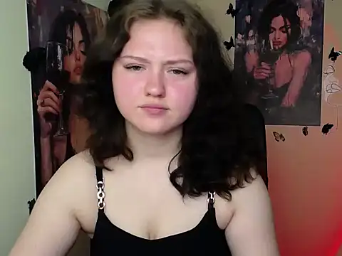 Snapshot of LadyAlice_ chatting on May 2026 06:43:02 AM LadyAlice online show from May 2026 06:43:02 AM