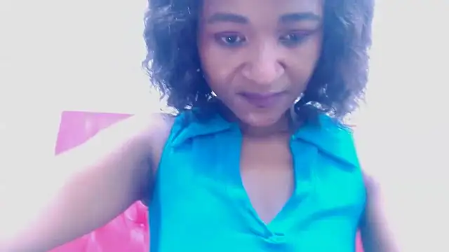 GoldenBigAssCurvy online show from April 2026 04:43:02 PM