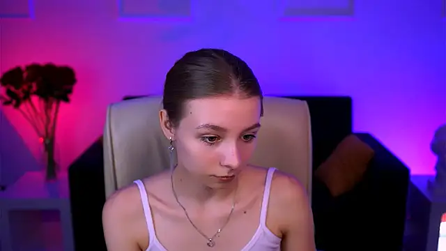 JulieDaniel online show from September 2025 08:14:02 AM