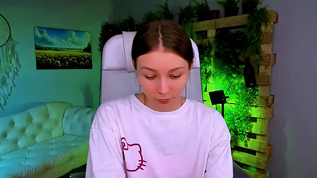 JulieDaniel online show from November 2025 08:13:02 AM