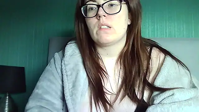 Curvy-BellaX online show from October 2025 08:46:01 AM