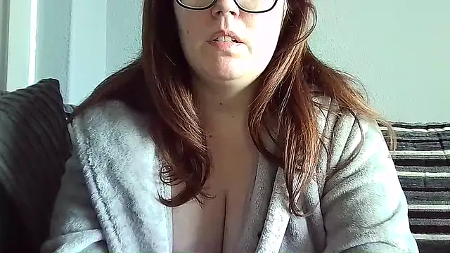 Curvy-BellaX online show from October 2025 01:07:01 PM