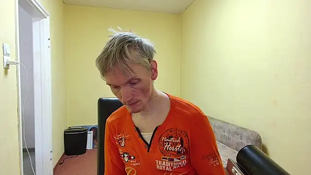 Snapshot of k74robert chatting on February 2026 10:15:02 AM k74robert online show from February 2026 10:15:02 AM