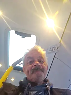 Snapshot of Fonse1860 chatting on September 2025 08:40:01 AM Fonse1860 online show from September 2025 08:40:01 AM