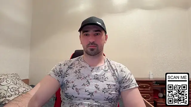 Snapshot of Hard_to_Obey chatting on April 2026 06:34:01 PM Hard to Obey online show from April 2026 06:34:01 PM
