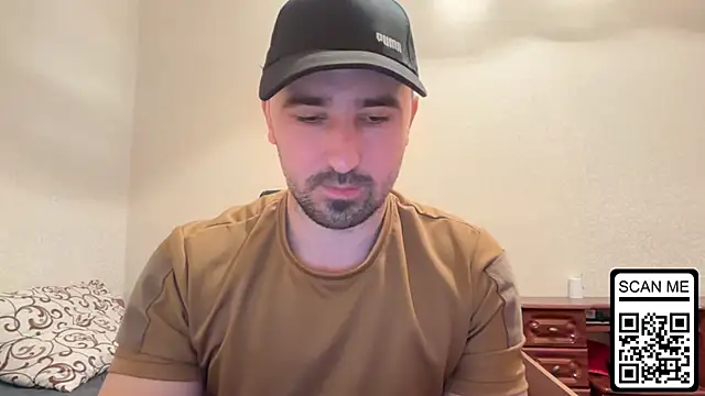 Snapshot of Hard_to_Obey chatting on April 2026 05:59:02 PM Hard to Obey online show from April 2026 05:59:02 PM