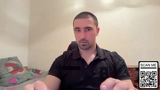 Snapshot of Hard_to_Obey chatting on May 2026 12:32:01 PM Hard to Obey online show from May 2026 12:32:01 PM