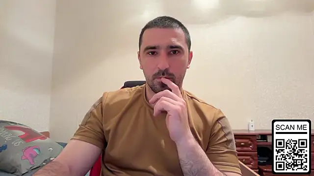 Snapshot of Hard_to_Obey chatting on May 2026 06:16:02 PM Hard to Obey online show from May 2026 06:16:02 PM