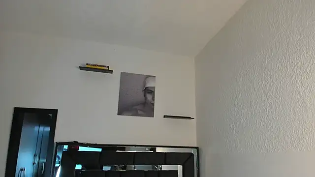 Snapshot of Thiago_Divine_ chatting on September 2025 01:11:02 PM Thiago Divine  online show from September 2025 01:11:02 PM