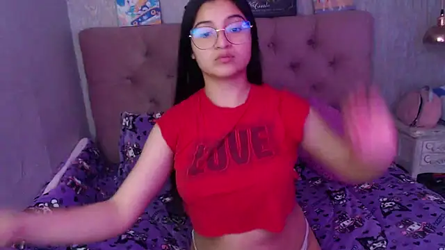 laurenelove online show from November 2025 03:27:01 AM