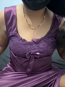 Snapshot of Lovlycouple1 chatting on May 2026 07:22:01 PM Lovlycouple1 online show from May 2026 07:22:01 PM