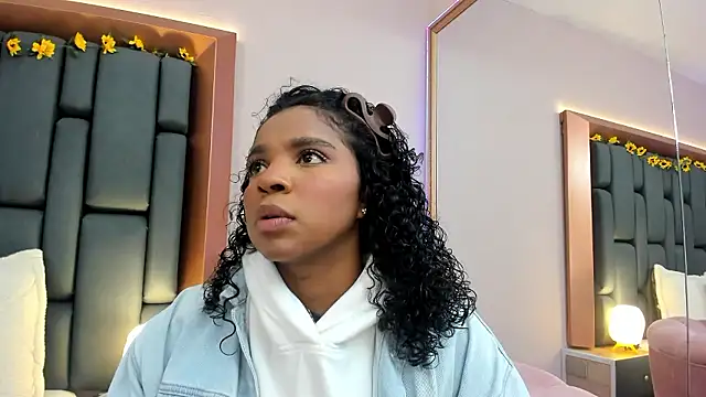 LisaMendez online show from January 2026 03:55:02 AM