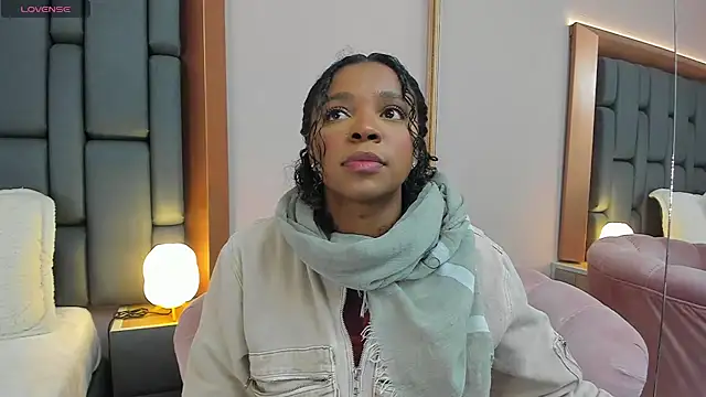 LisaMendez online show from February 2026 03:40:01 AM