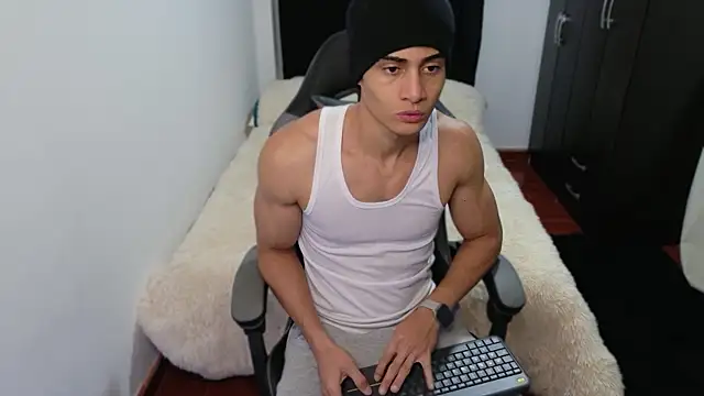 stylish men online show from October 2025 12:28:02 PM