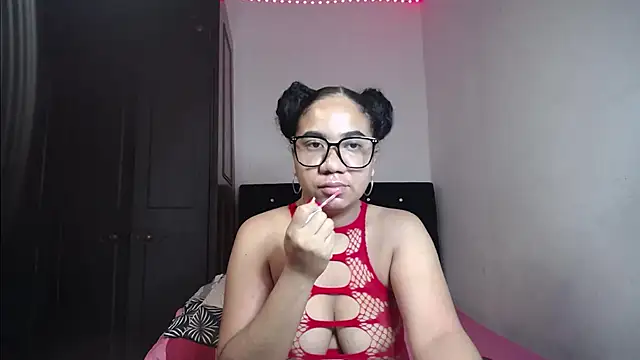 Kristynsmith online show from September 2025 04:03:01 AM