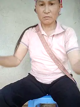 Snapshot of phlin1 chatting on May 2026 03:13:01 AM phlin1 online show from May 2026 03:13:01 AM