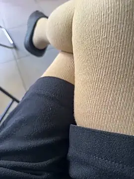 sharon-Hanna online show from December 2025 01:44:02 AM