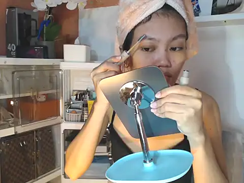 Snapshot of skinny_gracie chatting on June 2026 12:05:01 AM skinny gracie online show from June 2026 12:05:01 AM