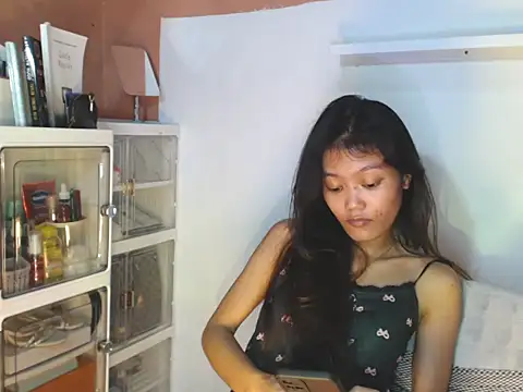 Snapshot of skinny_gracie chatting on July 2026 09:51:01 AM skinny gracie online show from July 2026 09:51:01 AM