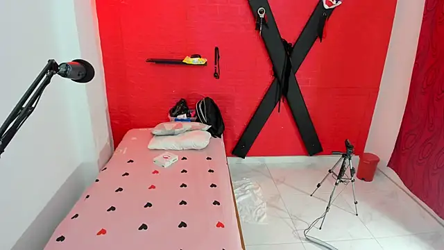 bdsmforever18 online show from August 2026 01:51:01 AM