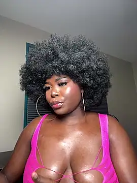 WomanNextdoor1 online show from February 2026 06:18:02 AM