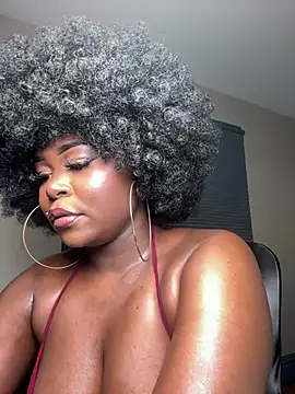 WomanNextdoor1 online show from April 2026 10:02:01 AM