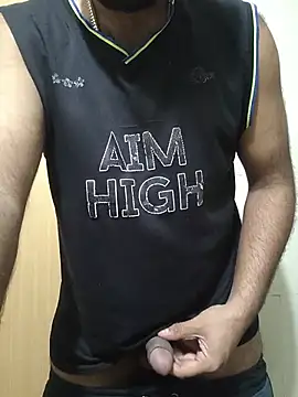 Snapshot of Aeroxx chatting on July 2026 05:45:02 PM Aeroxx online show from July 2026 05:45:02 PM