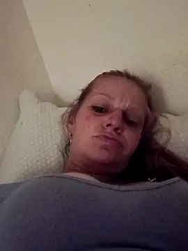 Snapshot of IrishGoddess69247 chatting on February 2026 06:11:01 AM IrishGoddess69247 online show from February 2026 06:11:01 AM