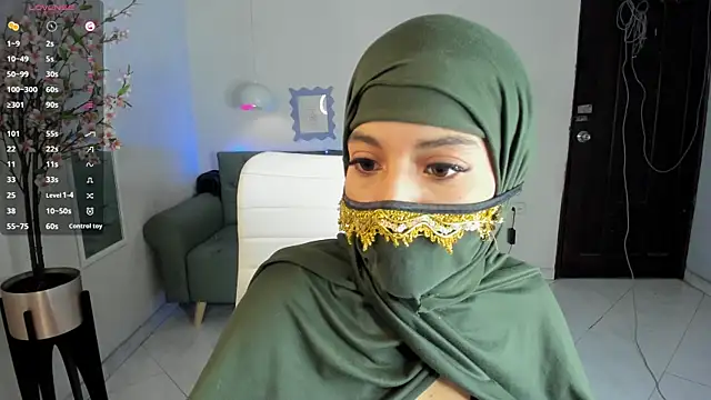 leila whisper online show from September 2025 06:18:02 PM