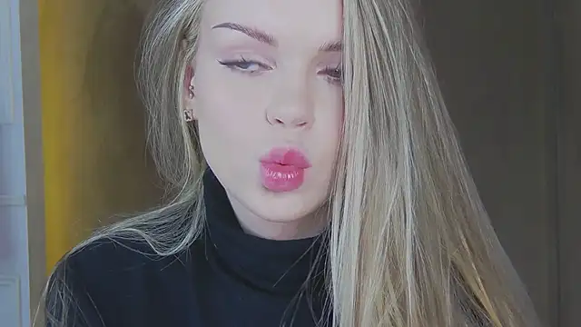 MarilynNova online show from March 2026 04:17:02 AM