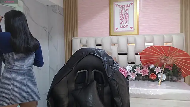 allyssa bellini s online show from December 2025 08:06:01 PM