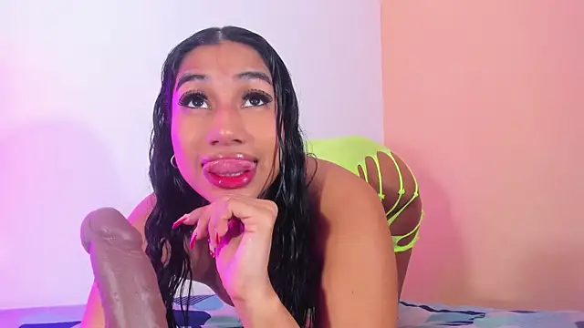 EMILYY WALKER online show from March 2026 12:22:01 PM