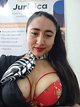 Snapshot of AMATISTA__16 chatting on November 2025 12:37:02 PM AMATISTA 16 online show from November 2025 12:37:02 PM