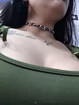 Snapshot of AMATISTA__16 chatting on February 2026 12:06:01 PM AMATISTA 16 online show from February 2026 12:06:01 PM