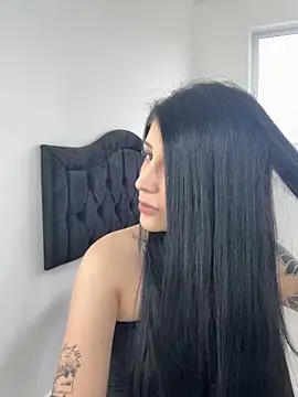 Snapshot of Privad_ravenna chatting on May 2026 05:40:02 PM Privad ravenna online show from May 2026 05:40:02 PM