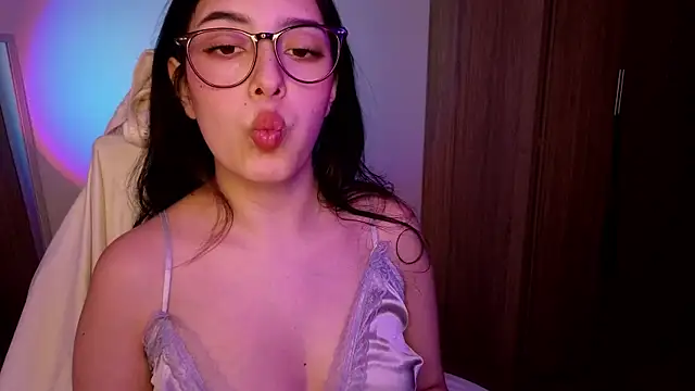 immisssilver online show from September 2025 02:44:01 AM