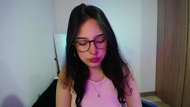 immisssilver online show from September 2025 01:40:02 AM