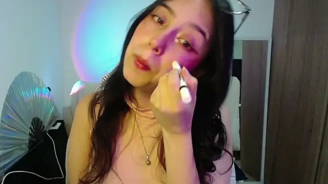 immisssilver online show from October 2025 02:28:02 AM