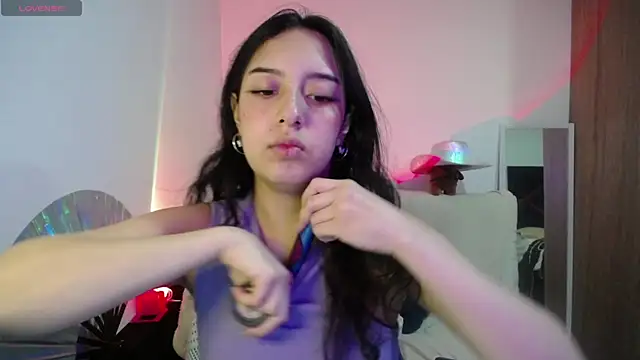 immisssilver online show from October 2025 01:04:02 AM