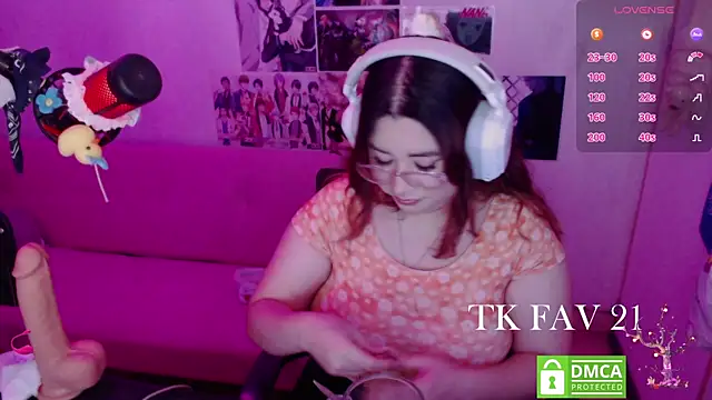 Snapshot of Pink_girl0n chatting on May 2026 05:59:01 AM Pink girl0n online show from May 2026 05:59:01 AM