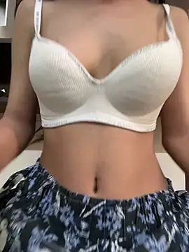 Snapshot of modelnishu chatting on May 2026 04:18:02 AM modelnishu online show from May 2026 04:18:02 AM