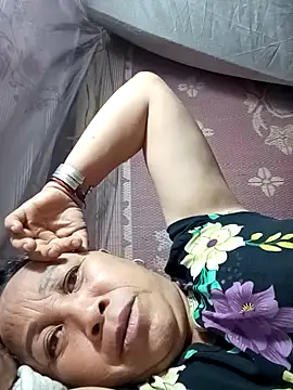 Snapshot of Mamapm20 chatting on September 2025 02:20:01 PM Mamapm20 online show from September 2025 02:20:01 PM